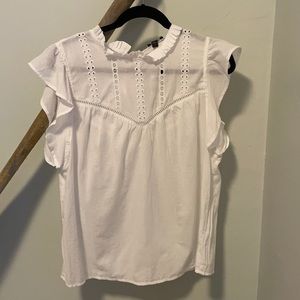 Express a size medium flutter sleeve top